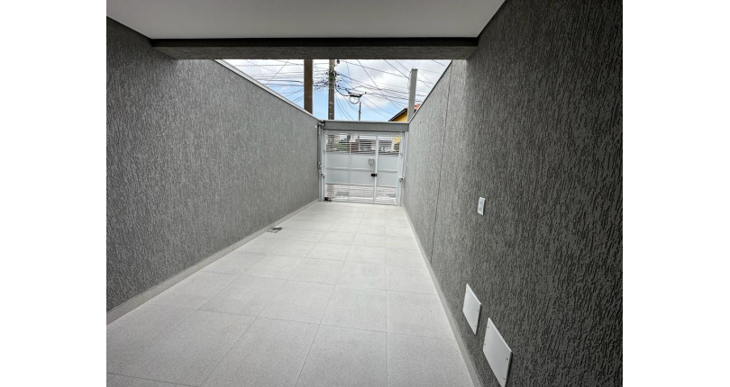  Lindo Sobrado novo à venda no Parque São Domingos na Rua Sérvio Clevinski 54