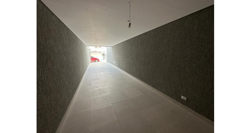  Lindo Sobrado novo à venda no Parque São Domingos na Rua Sérvio Clevinski 54