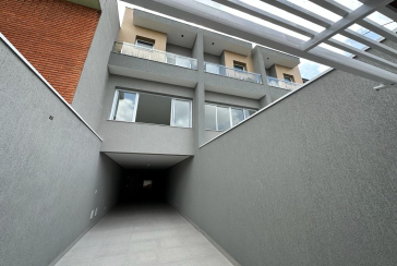  Lindo Sobrado novo à venda no Parque São Domingos na Rua Sérvio Clevinski 52