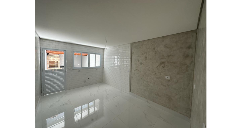  Lindo Sobrado novo à venda no Parque São Domingos na Rua Sérvio Clevinski 52