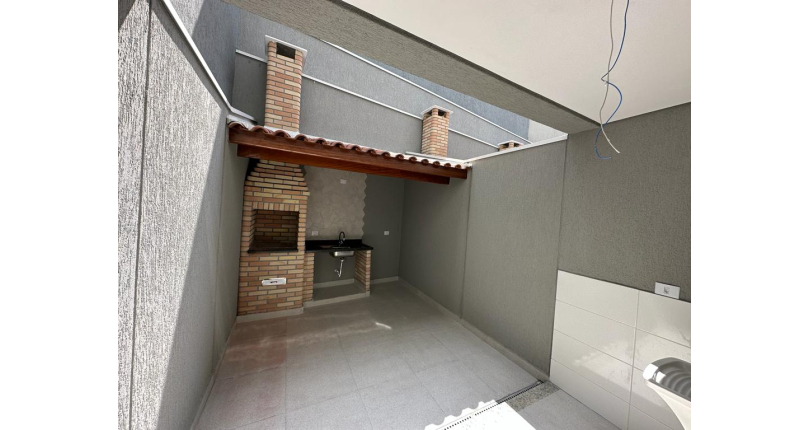 Lindo Sobrado novo à venda no Parque São Domingos na Rua Sérvio Clevinski 60