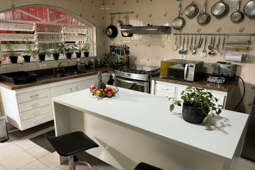 Linda Casa Térrea à venda no Jardim São José (Zona Norte) na Praça Ribeira das Naus