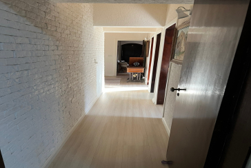 Linda Casa Térrea à venda no Jardim São José (Zona Norte) na Praça Ribeira das Naus