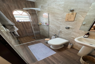 Linda Casa Térrea à venda no Jardim São José (Zona Norte) na Praça Ribeira das Naus