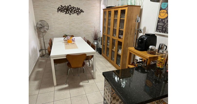 Linda Casa Térrea à venda no Jardim São José (Zona Norte) na Praça Ribeira das Naus