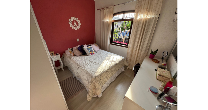 Linda Casa Térrea à venda no Jardim São José (Zona Norte) na Praça Ribeira das Naus