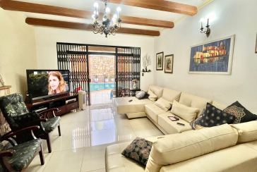 Belo Sobrado à venda no Alto da Lapa na Rua Lomas Valentinas