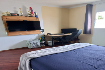 Lindo Sobrado à venda no Parque São Domingos na Rua Homero Sales