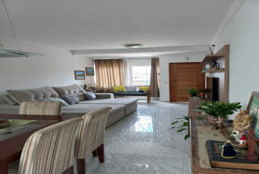 Lindo Sobrado à venda no Parque São Domingos na Rua Homero Sales