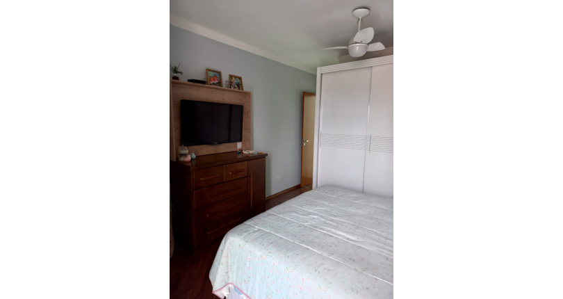 Lindo Sobrado à venda no Parque São Domingos na Rua Homero Sales