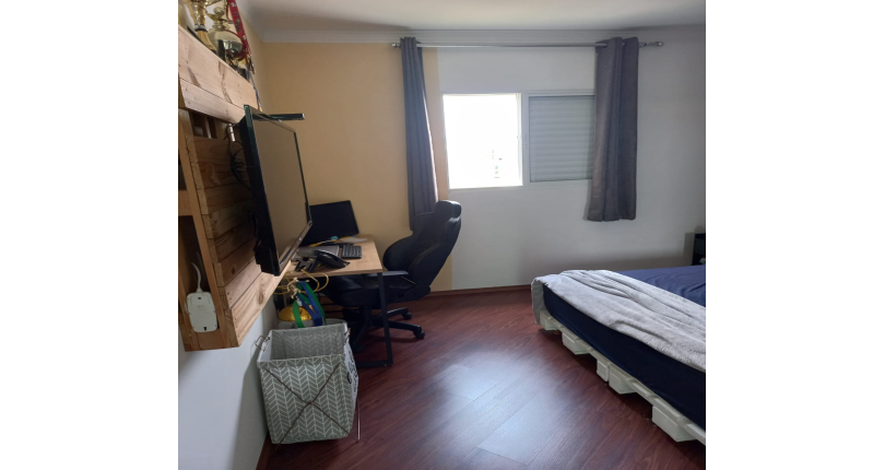 Lindo Sobrado à venda no Parque São Domingos na Rua Homero Sales