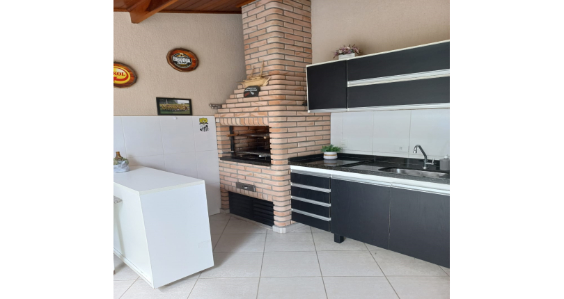 Lindo Sobrado à venda no Parque São Domingos na Rua Homero Sales