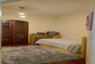 Belo Sobrado à venda no Jardim Marisa na Rua Madre Maria Villac