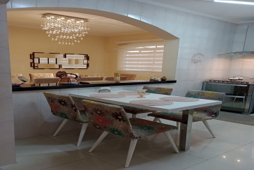 Belo Sobrado à venda no Jardim Marisa na Rua Madre Maria Villac