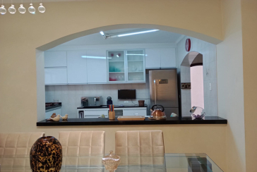 Belo Sobrado à venda no Jardim Marisa na Rua Madre Maria Villac