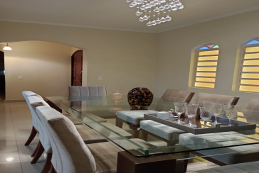 Belo Sobrado à venda no Jardim Marisa na Rua Madre Maria Villac