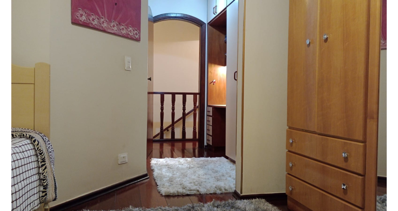 Belo Sobrado à venda no Jardim Marisa na Rua Madre Maria Villac