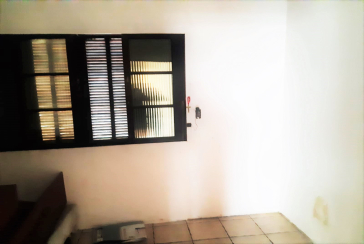 Casa assobradada à venda na Vila Pereira Barreto na Avenida Miguel de Castro