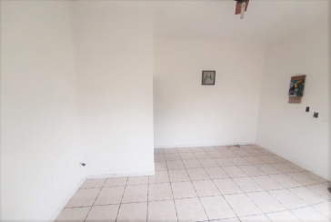 Casa assobradada à venda na Vila Pereira Barreto na Avenida Miguel de Castro 