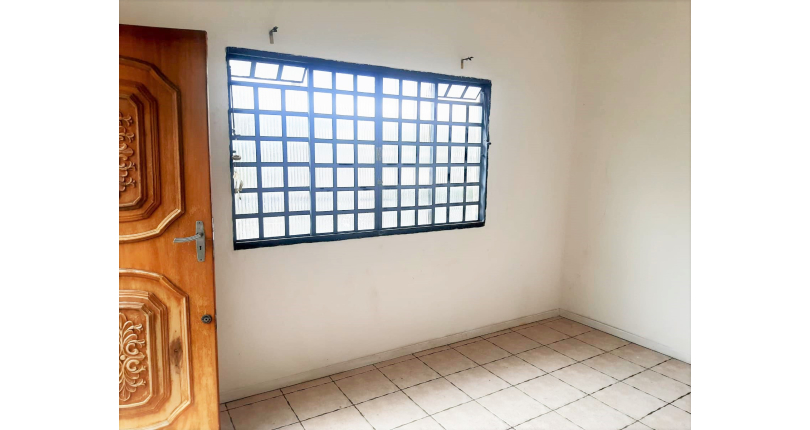 Casa assobradada à venda na Vila Pereira Barreto na Avenida Miguel de Castro 