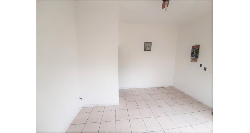 Casa assobradada à venda na Vila Pereira Barreto na Avenida Miguel de Castro 