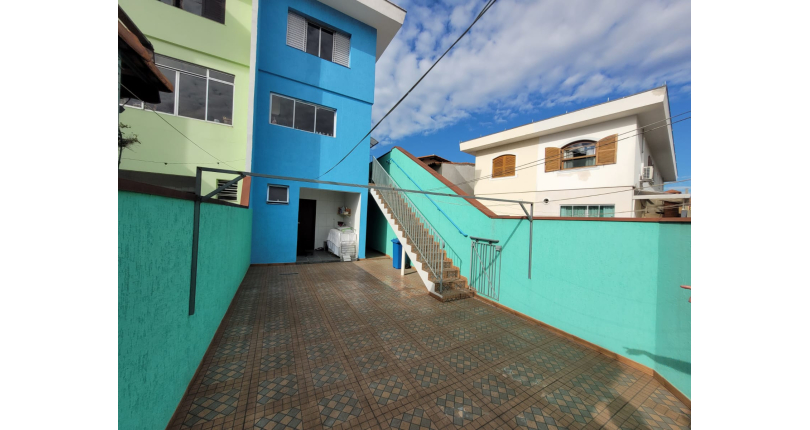 Sobrado à venda no Parque São Domingos na Rua Amílcar Barbuy