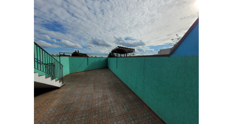 Sobrado à venda no Parque São Domingos na Rua Amílcar Barbuy