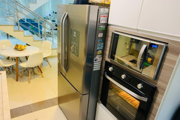 Belo Sobrado à venda no Parque São Domingos na Rua Dirceu de Almeida