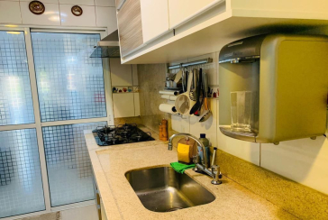 Belo Sobrado à venda no Parque São Domingos na Rua Dirceu de Almeida