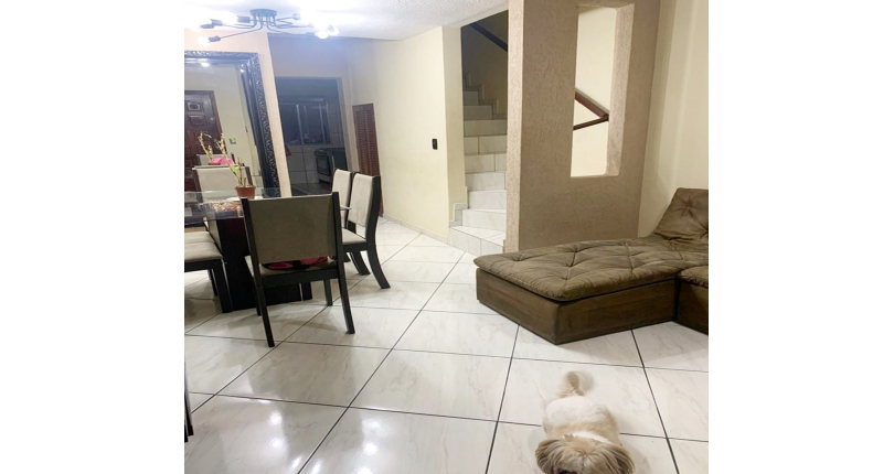 Sobrado à venda no Conjunto Residencial Vista Verde na Rua Ricardo Abed