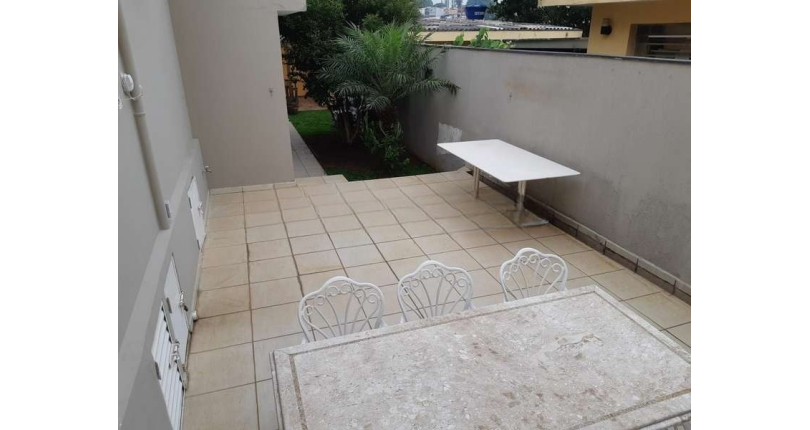 Casa à venda Praça Sá Pinto, Vila Ipojuca - Imóveis à Venda