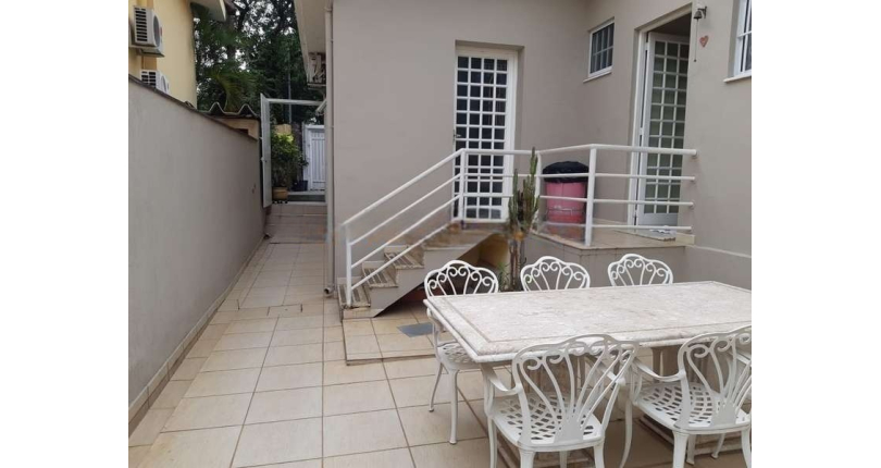 Casa à venda na Vila Ipojuca na Rua Praça Sá Pinto