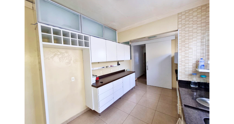 Casa à venda Praça Sá Pinto, Vila Ipojuca - Imóveis à Venda