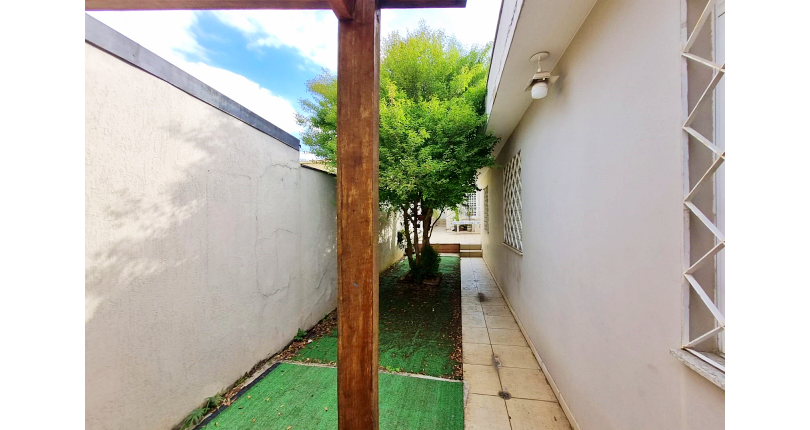 Casa à venda Praça Sá Pinto, Vila Ipojuca - Imóveis à Venda