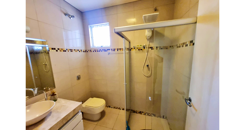 Casa à venda Praça Sá Pinto, Vila Ipojuca - Imóveis à Venda