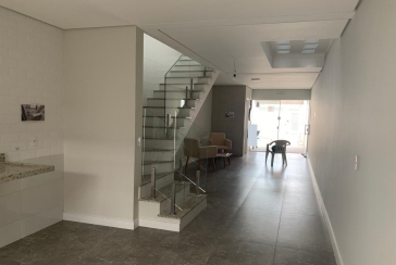 LINDO Sobrado novo á venda no Parque São Domingos na Rua Armando Martino