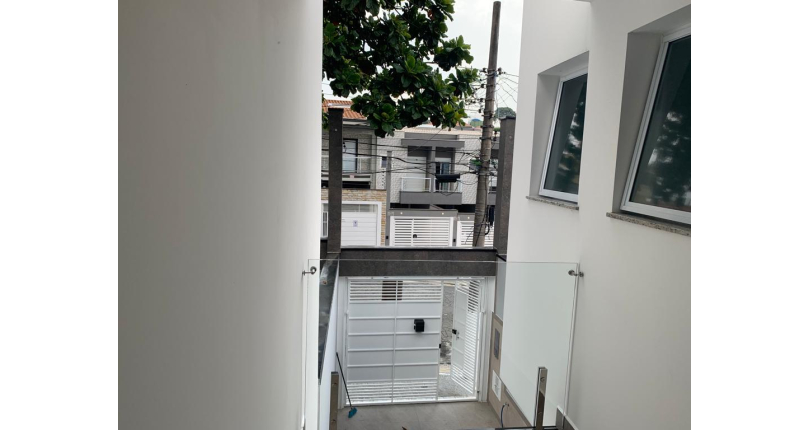 LINDO Sobrado novo á venda no Parque São Domingos na Rua Armando Martino