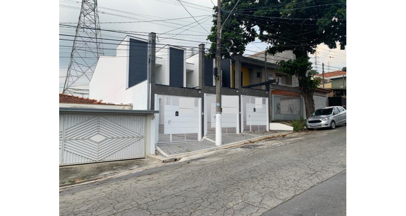 LINDO Sobrado novo á venda no Parque São Domingos na Rua Armando Martino