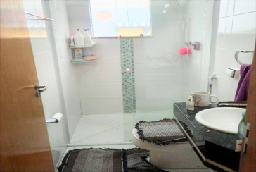 Sobrado à venda no Jaraguá na Rua Maestro Tavares de Lima