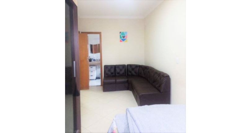 Sobrado à venda no Jaraguá na Rua Maestro Tavares de Lima