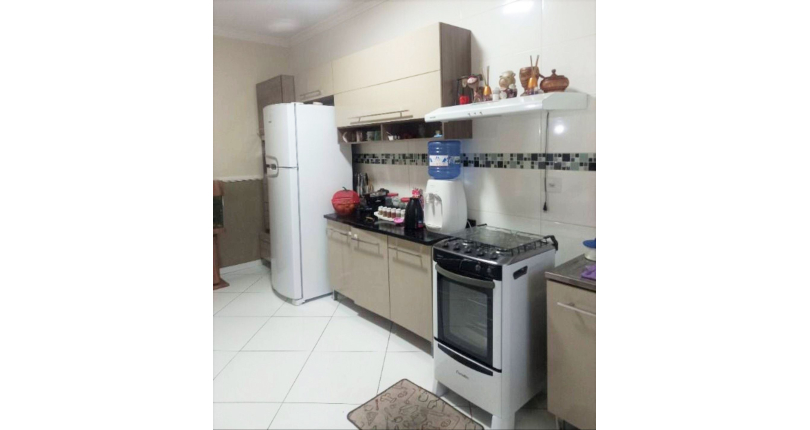 Sobrado à venda no Jaraguá na Rua Maestro Tavares de Lima