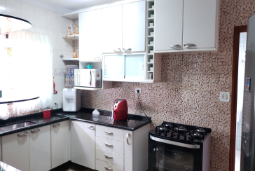 Sobrado à venda no Parque São Domingos na Rua Iandu