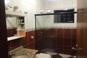 Bom Sobrado à venda no Conjunto Residencial Vista Verde 