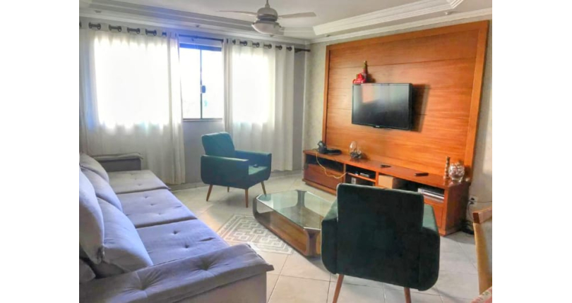 Bom Sobrado à venda no Conjunto Residencial Vista Verde 