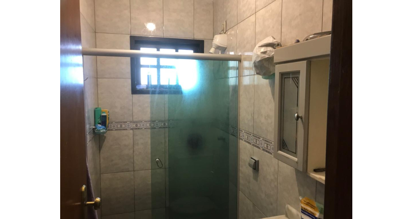 Bom Sobrado à venda no Conjunto Residencial Vista Verde 