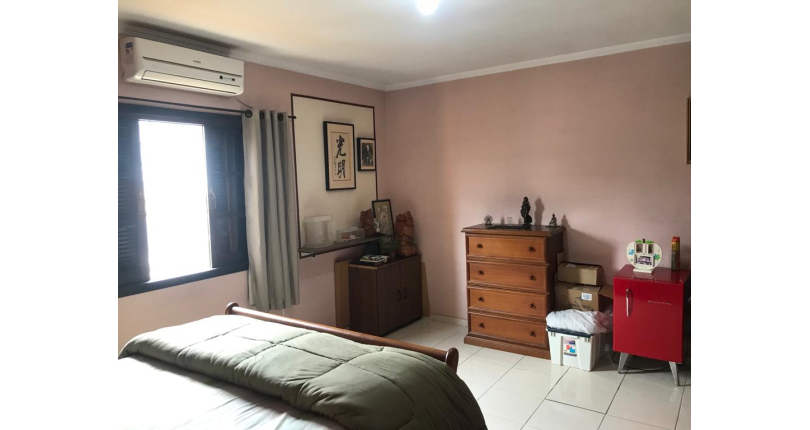 Bom Sobrado à venda no Conjunto Residencial Vista Verde 