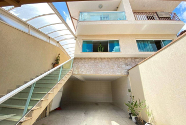 Sobrado à venda no Jardim Maristela Rua Erva Divina 