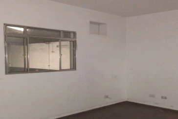 Galpão à venda em Osasco na Rua Adamantina,