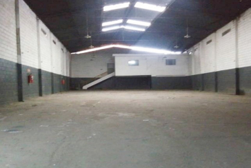 Galpão à venda em Osasco na Rua Adamantina,