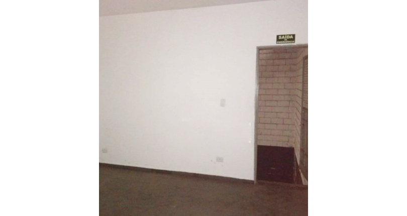 Galpão à venda em Osasco na Rua Adamantina,